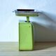 Stube - vintage green kitchen scale in enameled metal - force 10