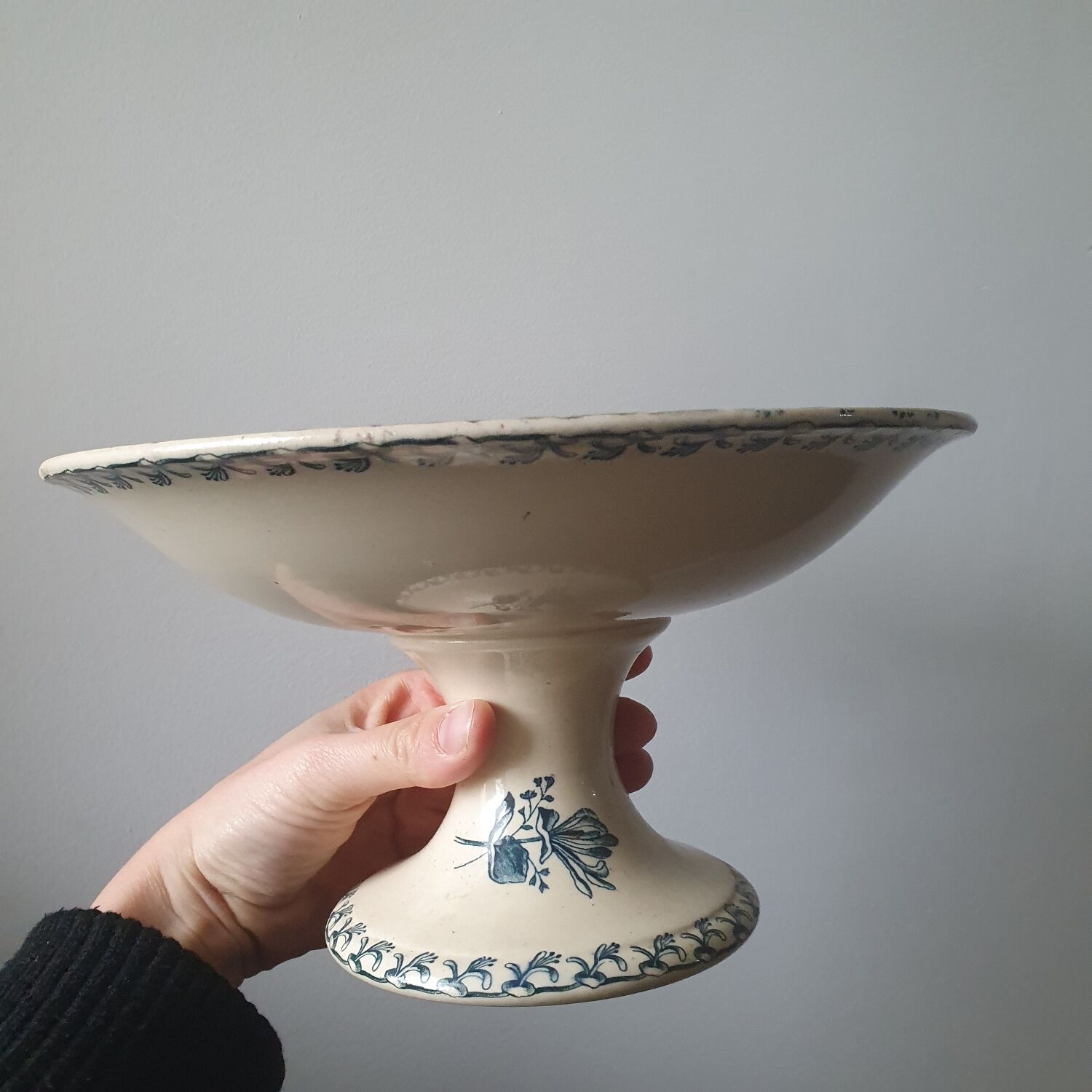 Compote dish Terre de Fer Gien Honeysuckle