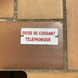 Plate old enamelled sheet metal plug white and red small format