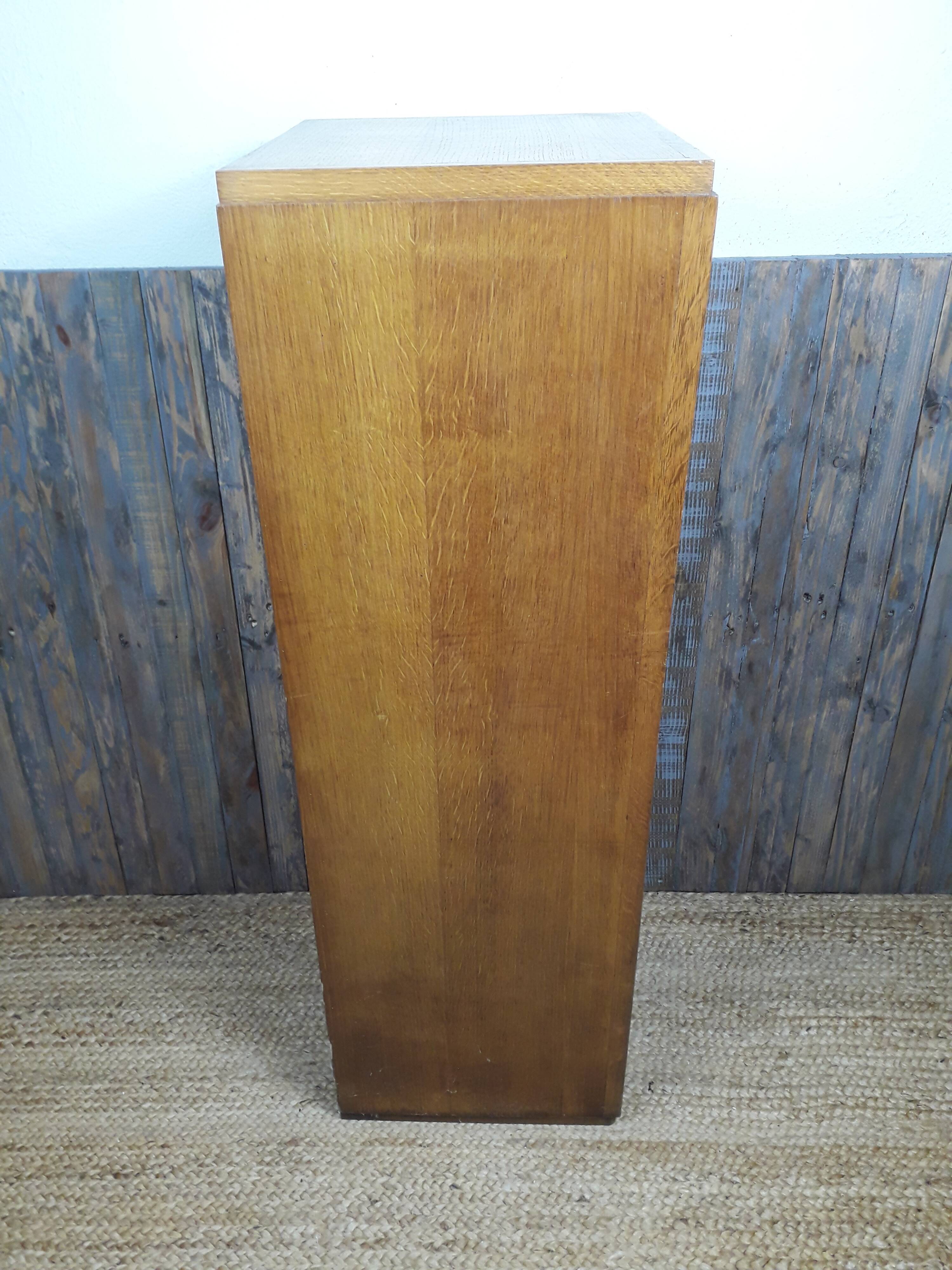 Curtain filing cabinet