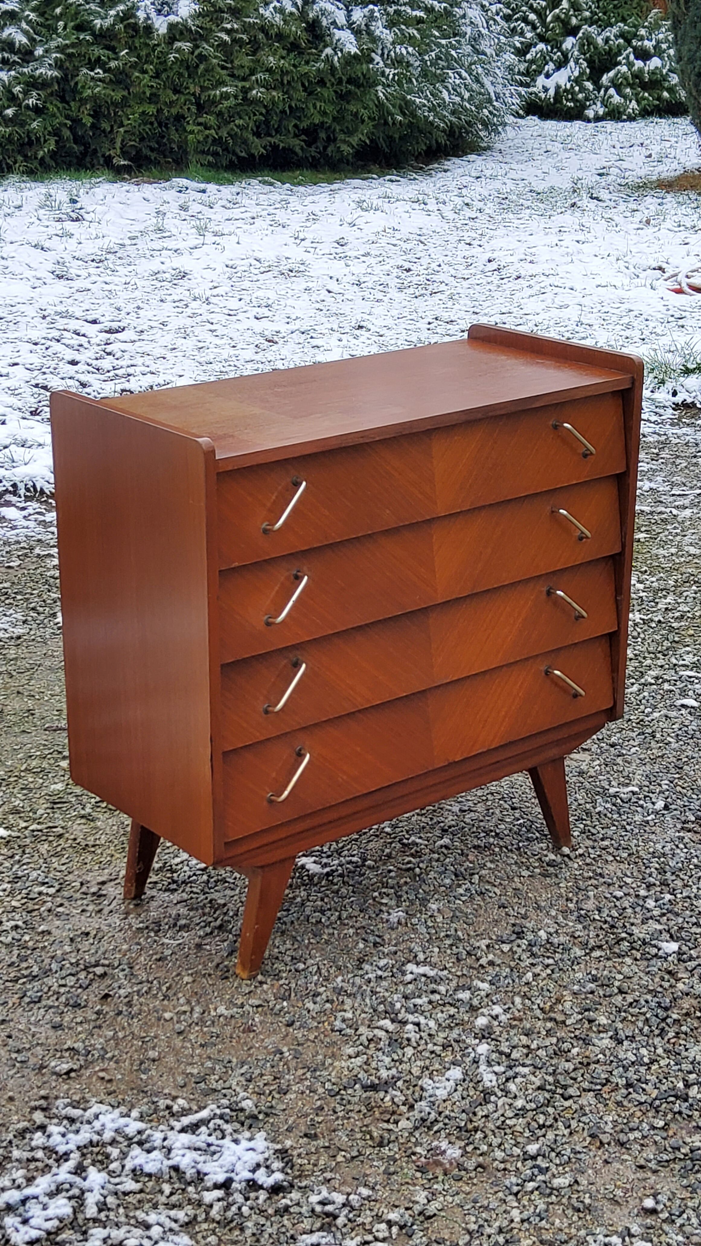 Vintage chest of drawers from the 50s 4 drawers feet compass and mahogany fins