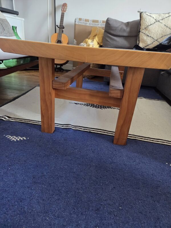 Table basse en bois exotique