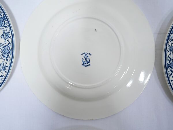 Série de 10 assiettes anciennes Terre de Fer par L.G. pour la faïencerie de Clairefontaine