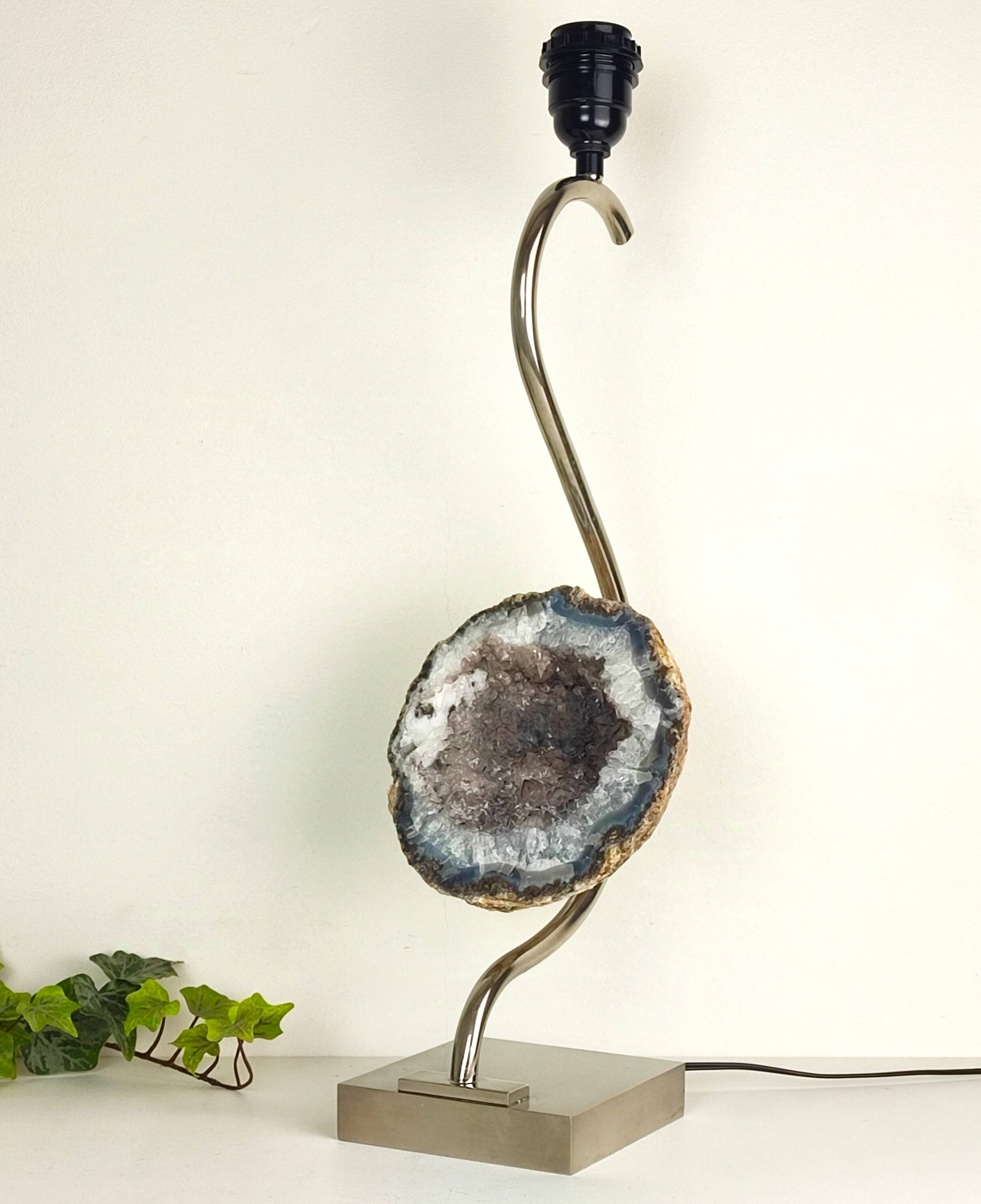 Pied de lampe chrome et améthyste du Brésil