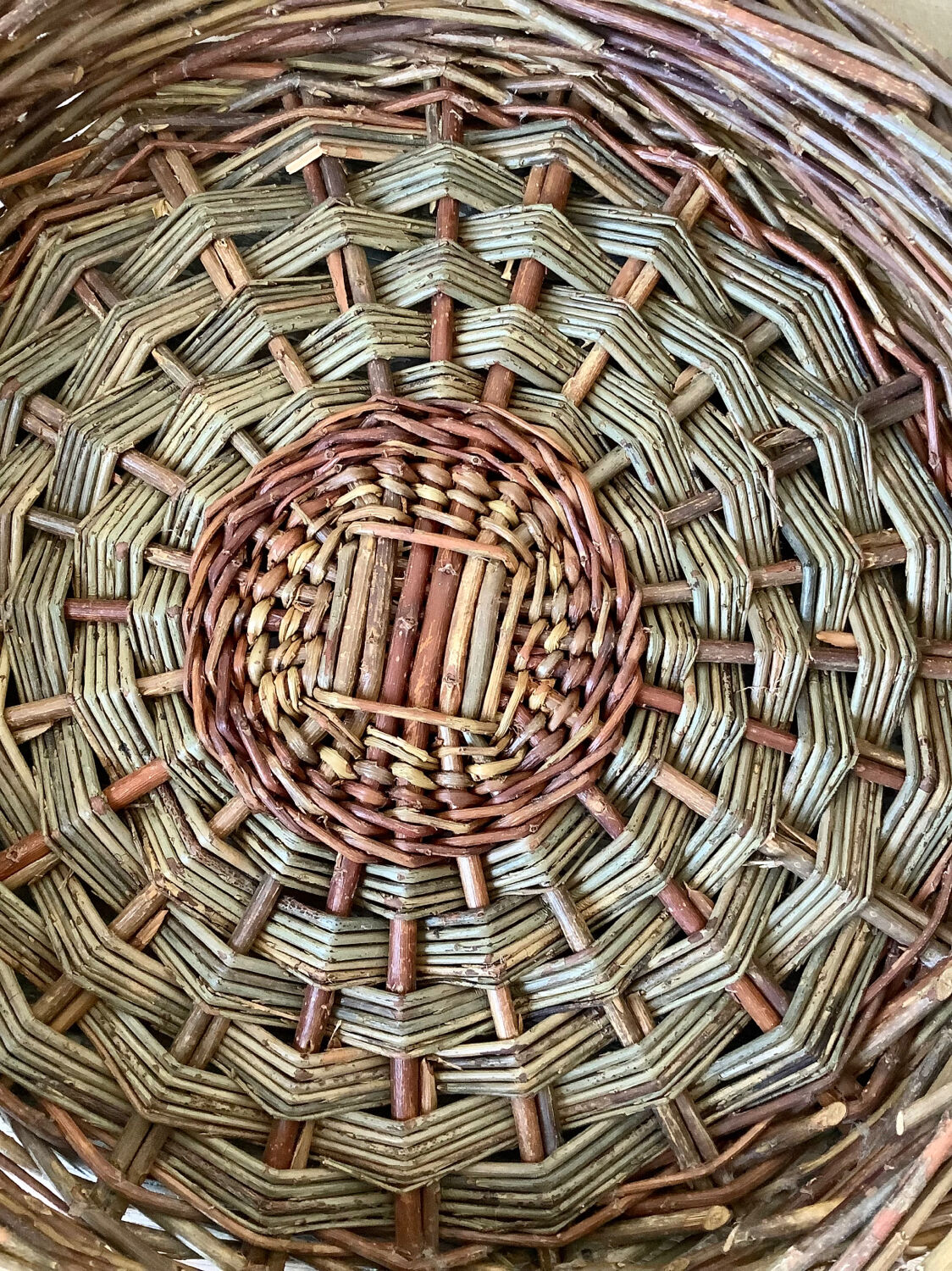 Raw wicker top