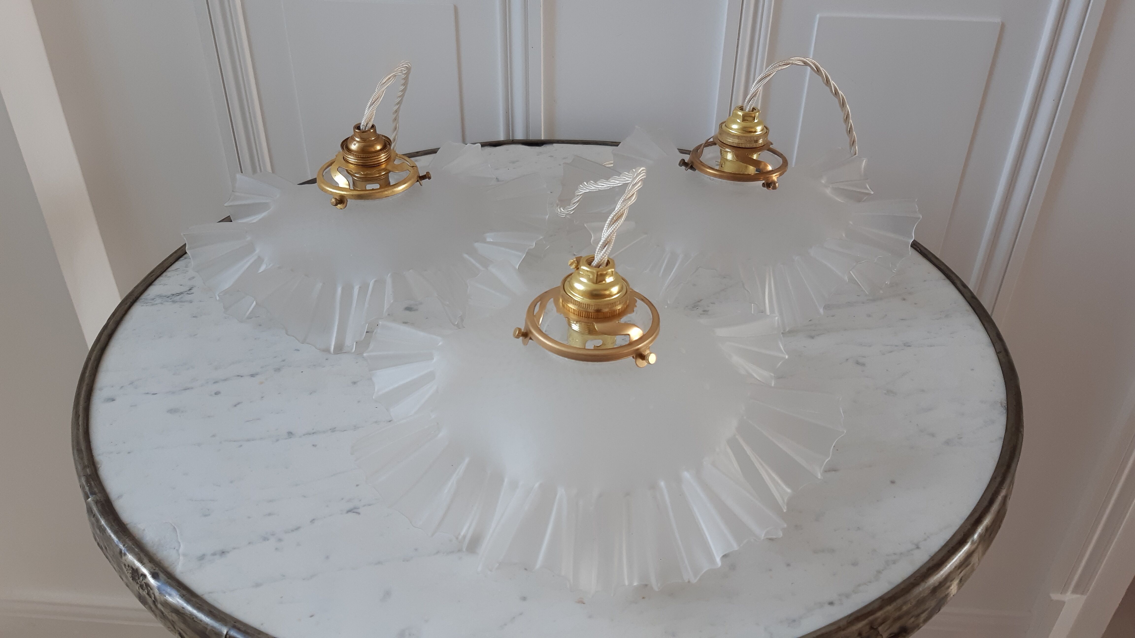 Pleated suspension in frosted glass 50s