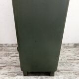 Industrial metal cloakroom