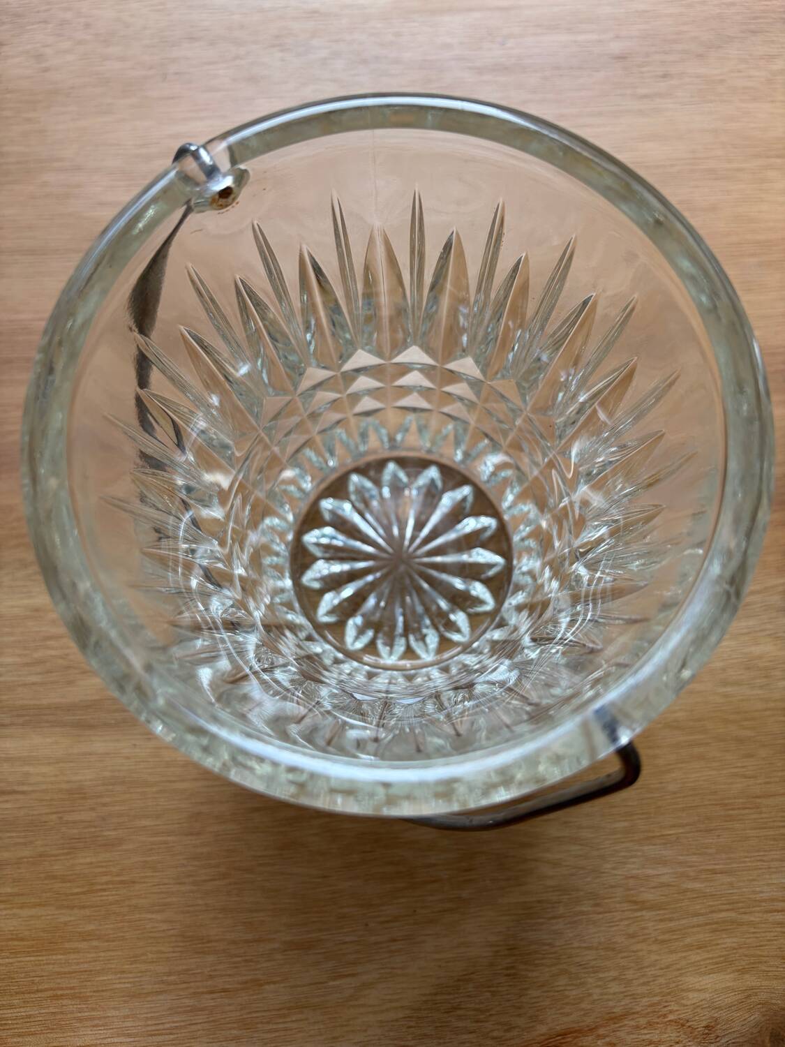 Glass ice bucket, stainless steel handle