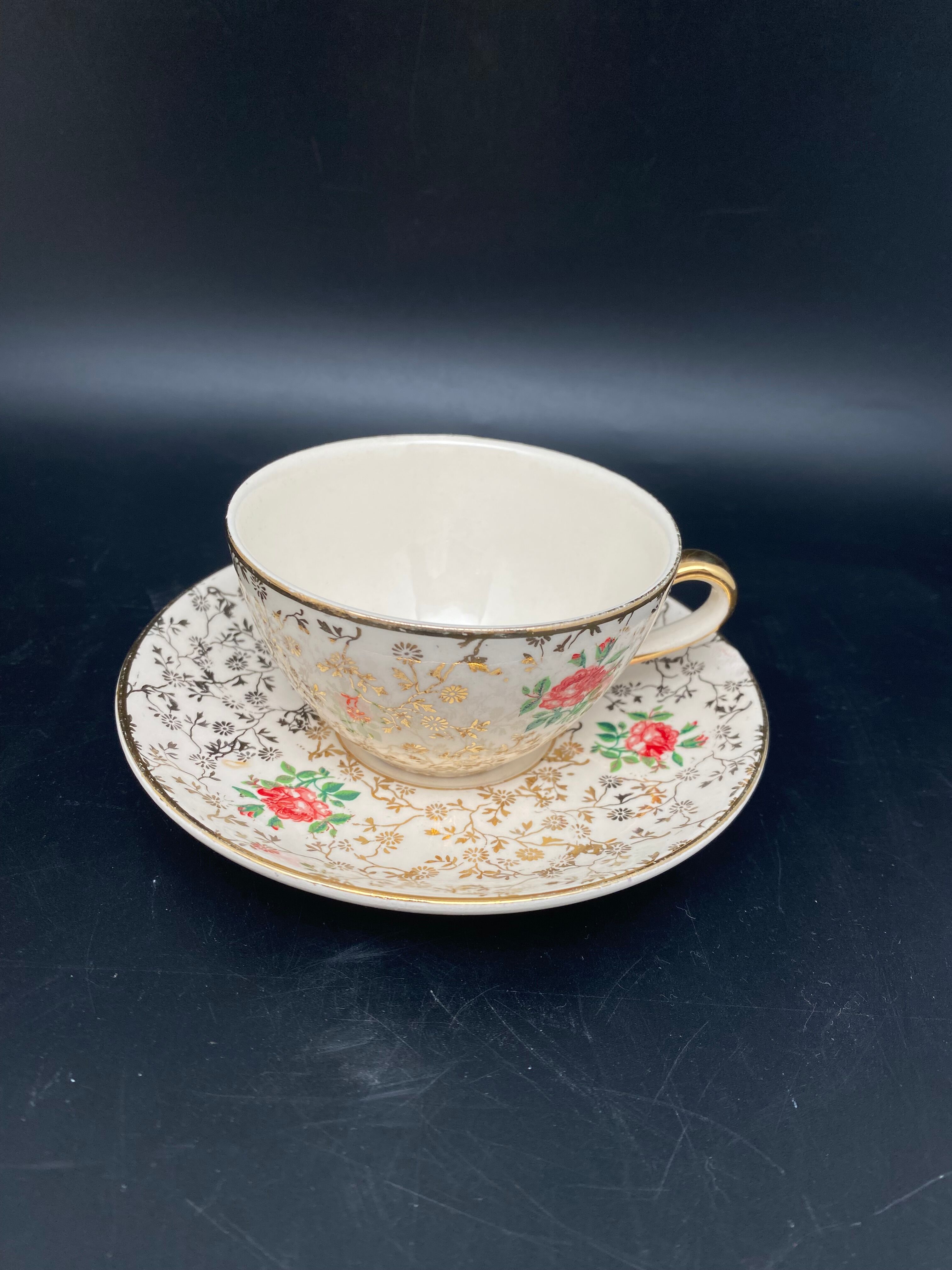 Villeroy & Boch porcelain tea set roses and gilding