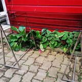 Glass desk table