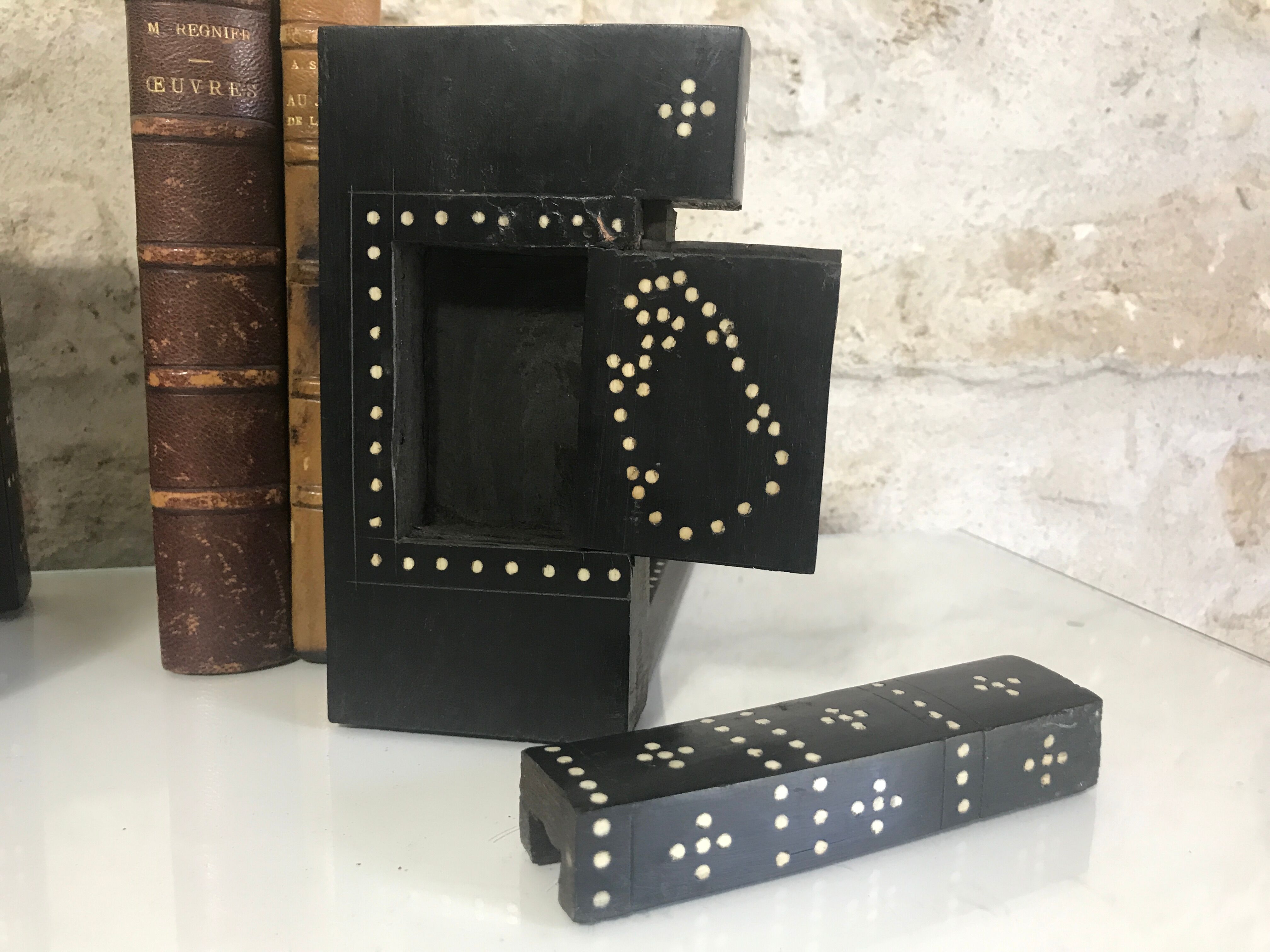 Serre-Livres éléphants en bois noirci vers 1930