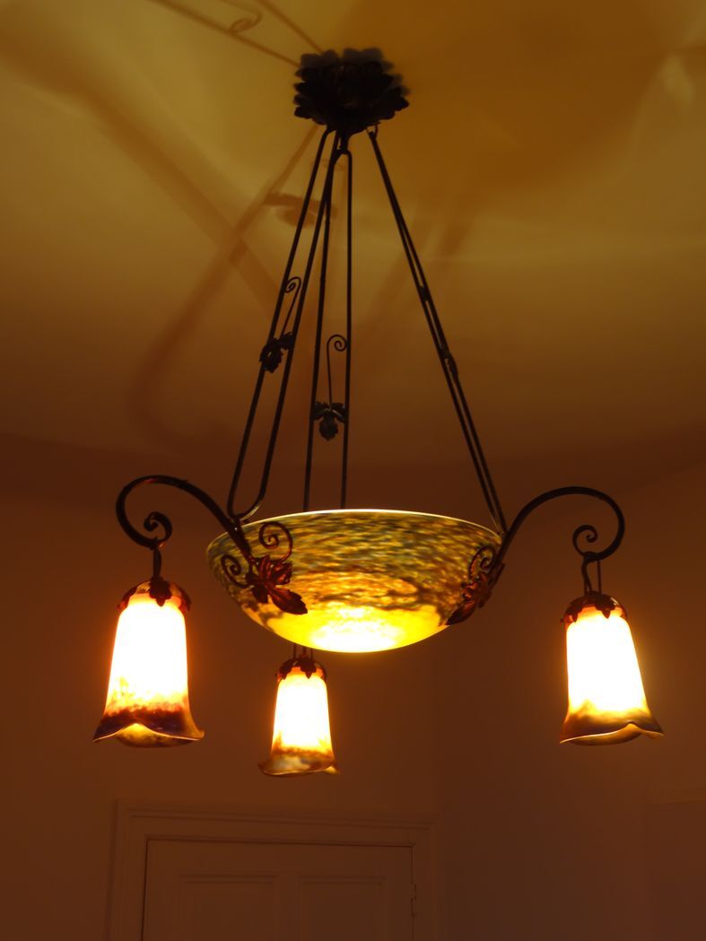 Art Deco Lustre Noverdy France in beaten iron
