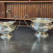 English tea/coffee service from the 1930s in silver-plated metal.