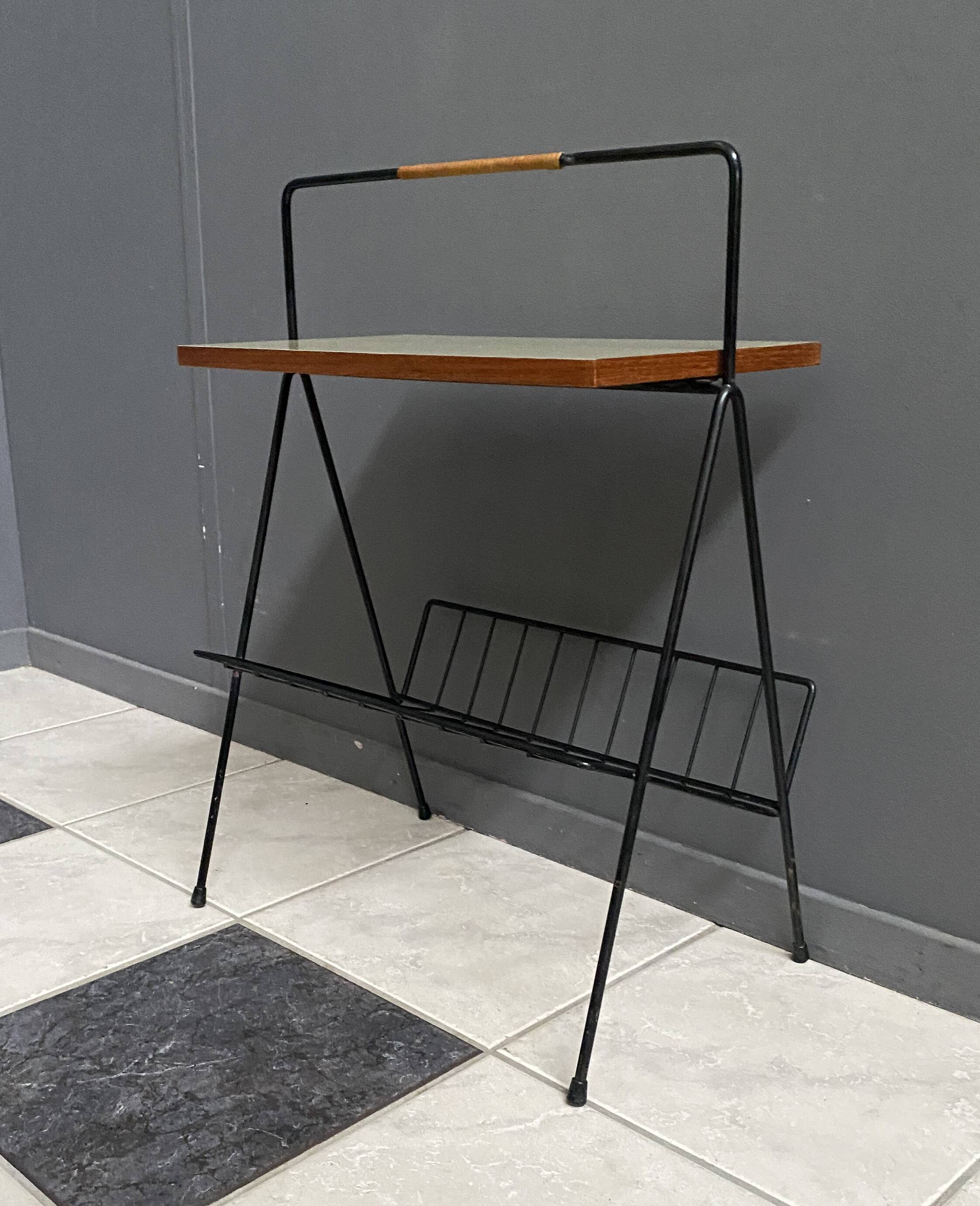 Magazine rack by Ilse Mobel 1960s