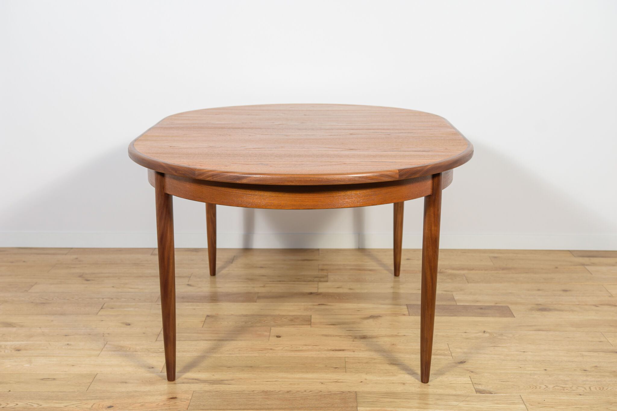 Mid-century teak modern oval dining table from G-Plan, United Kingdom, 1960s