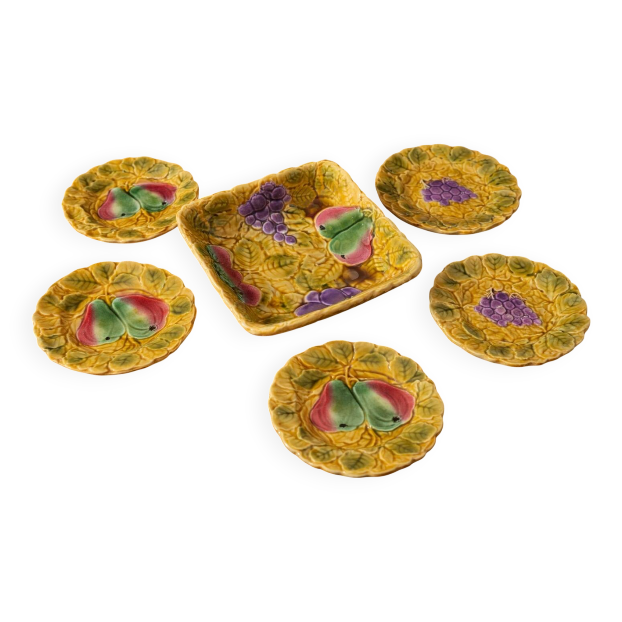 Antique set in Sarreguemines majolica from the 20th century.