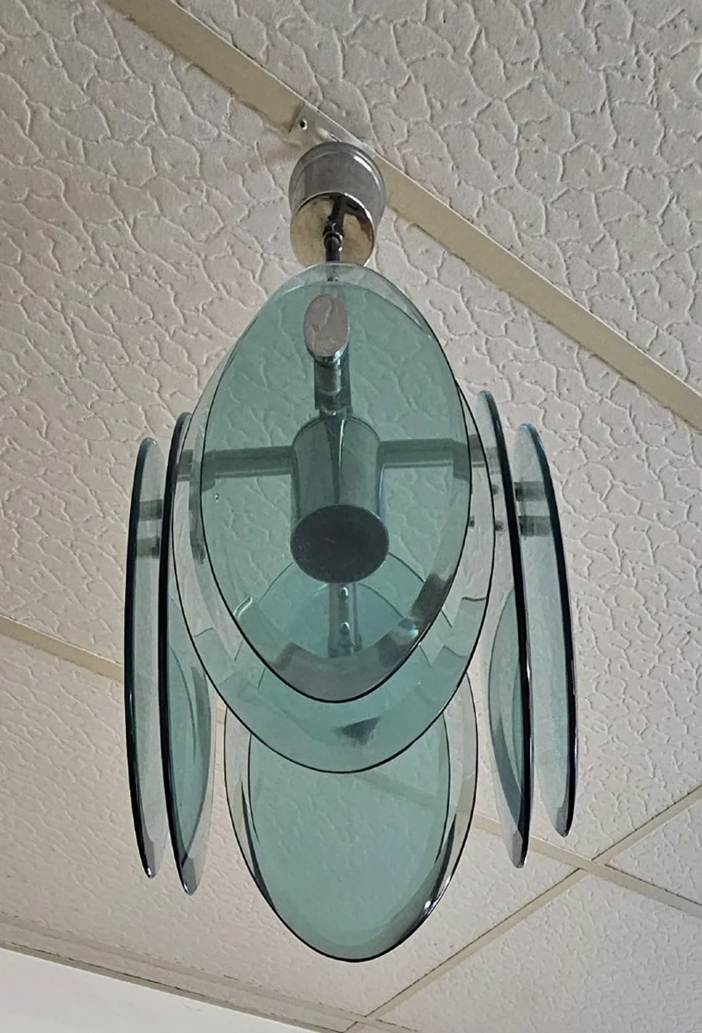 Nilo Veca for Fontana Arte: Vintage design pendant light in smoked green glass.