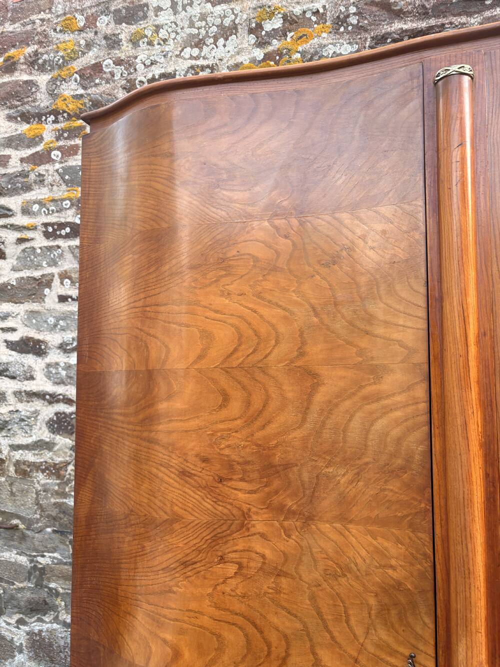 Art Deco wardrobe in flame walnut with central mirror – French elegance