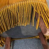 Deux fauteuils crapauds couleur moutarde