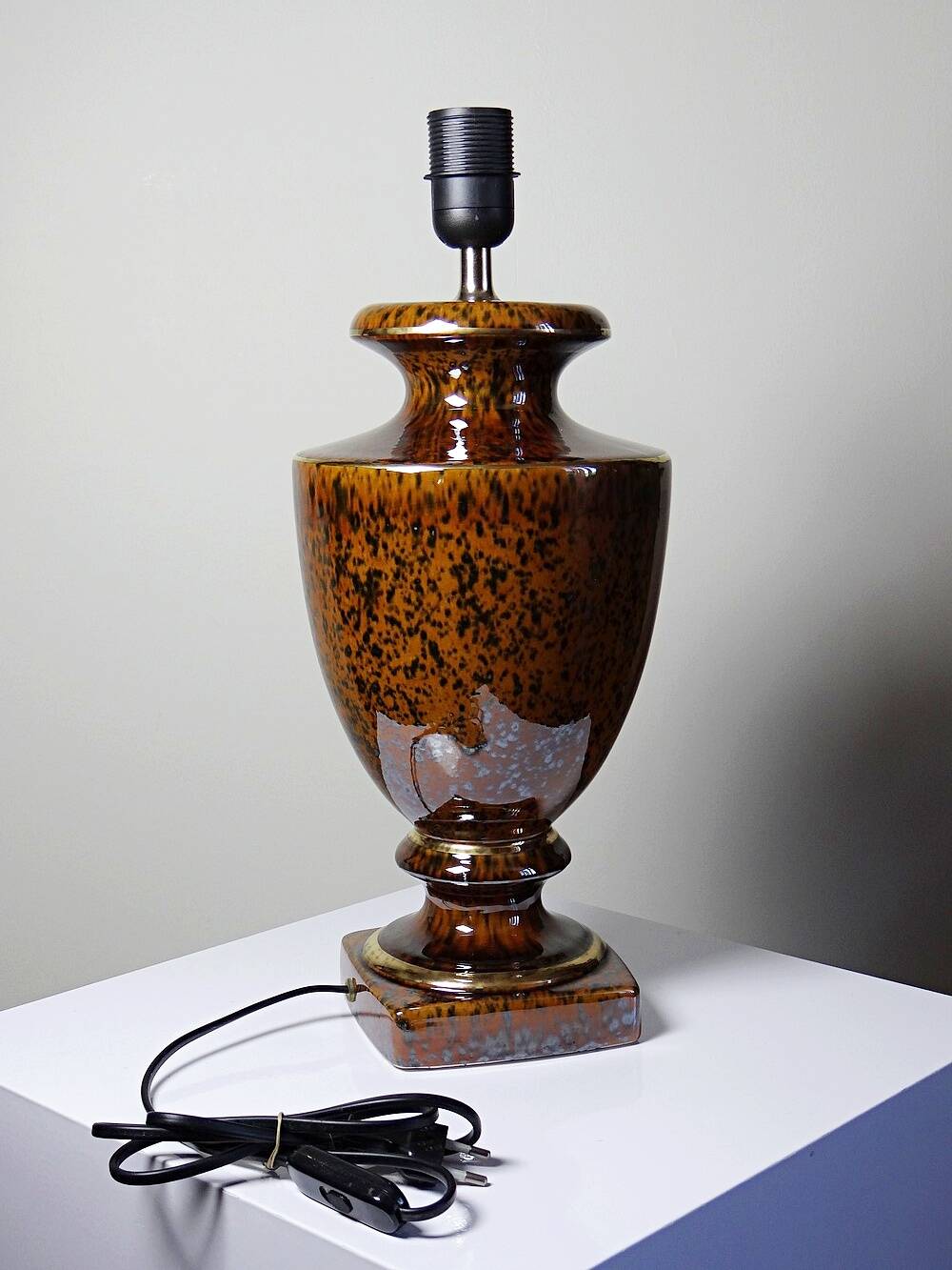 Vintage Italian lamp in pyrite ceramic, 1970s-1980s Hollywood Regency.