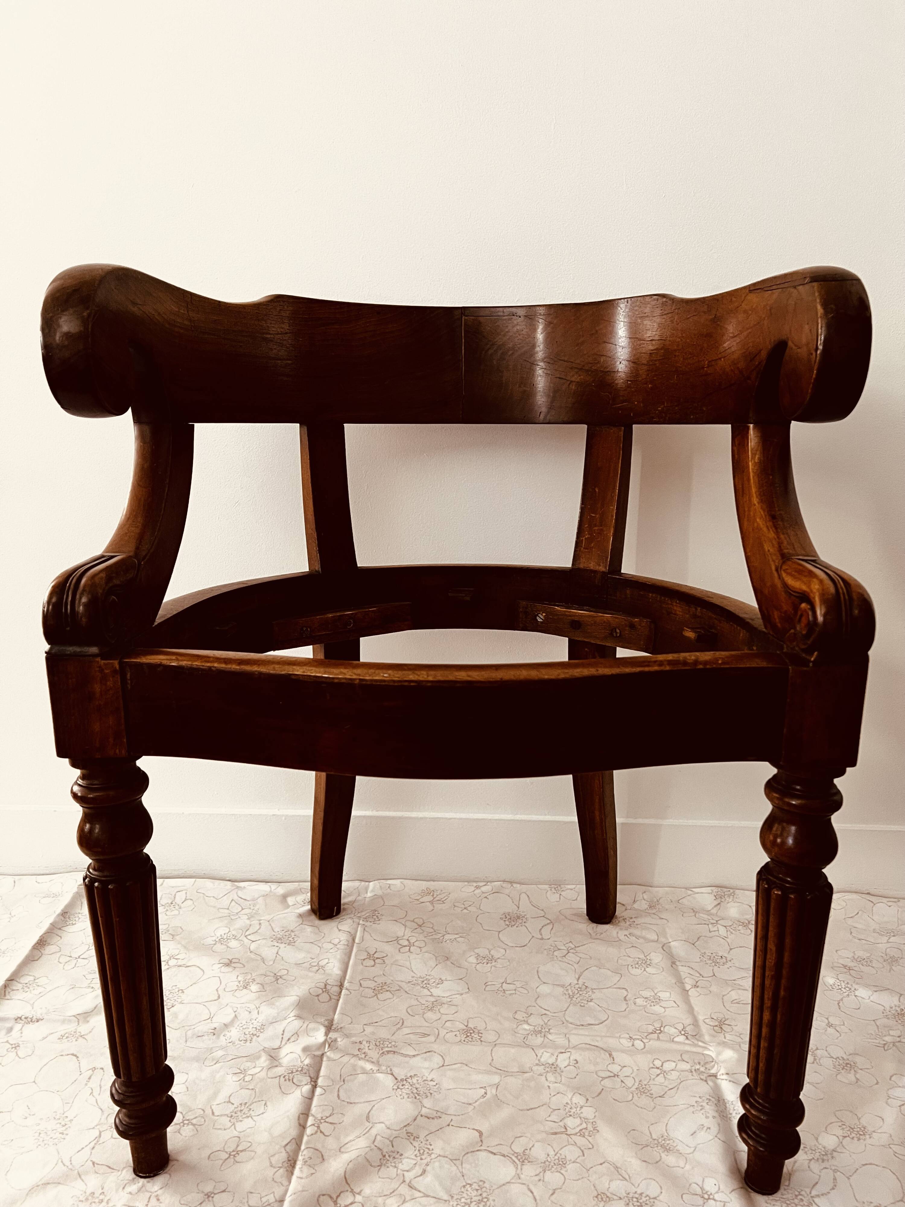 Restoration armchair in mahogany