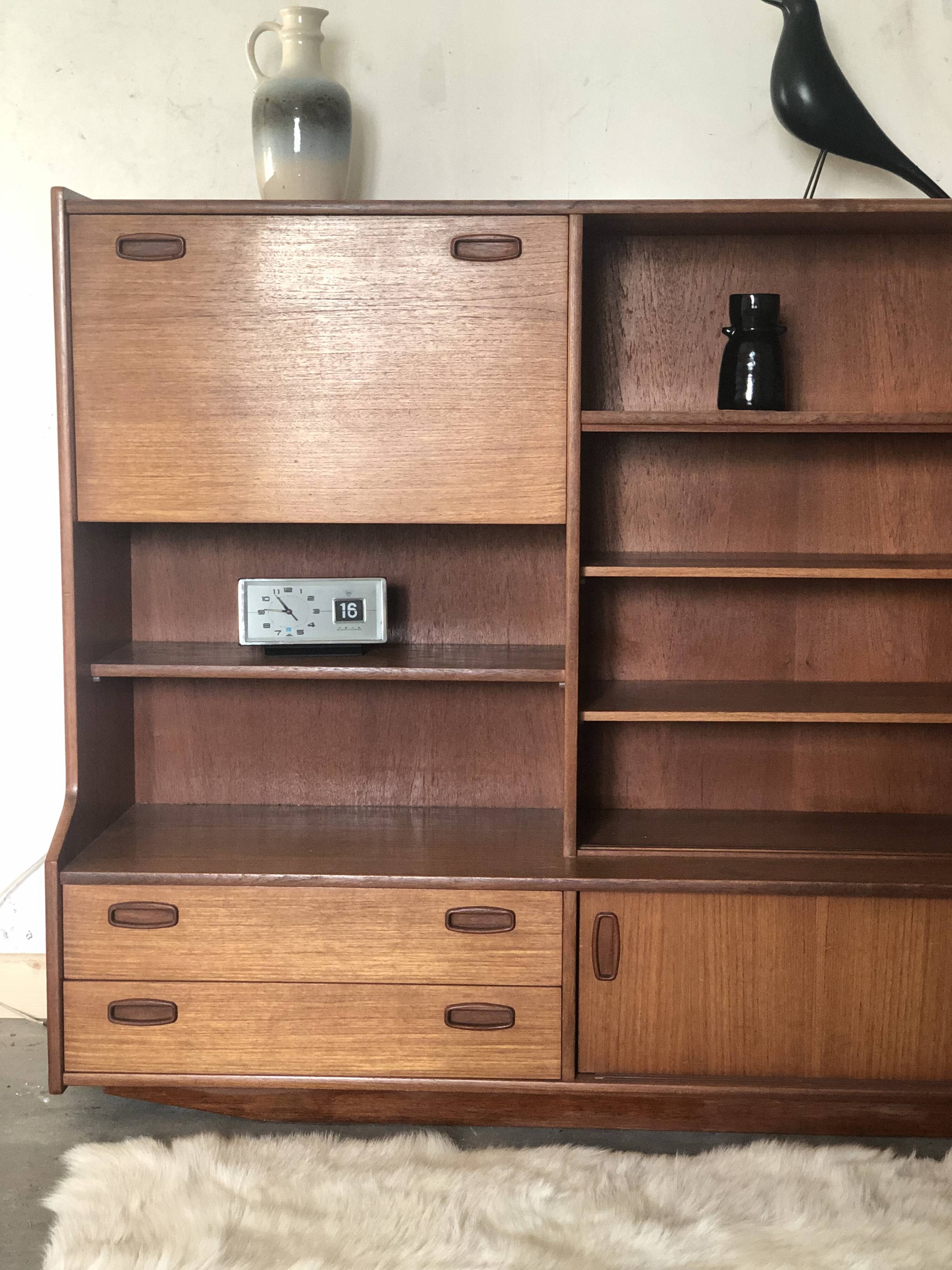 Vintage SAMCOM sideboard from the 60s