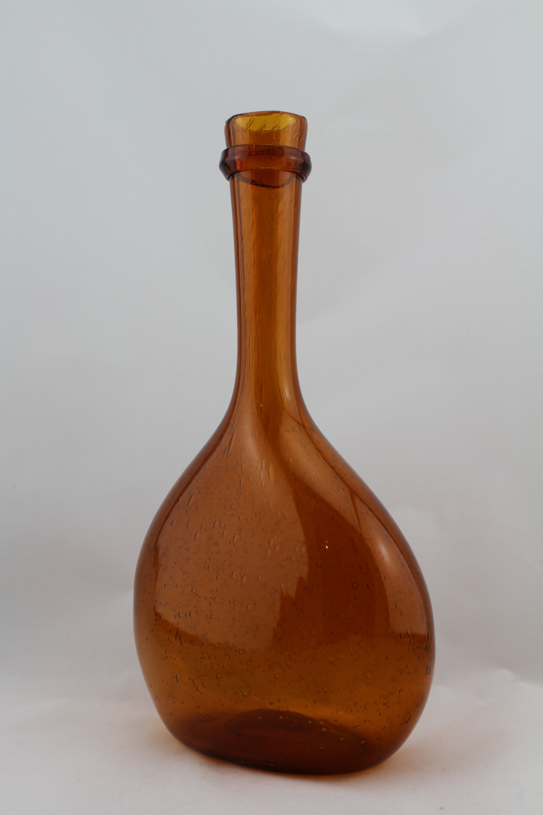 Praticality Biot bubble glass, vase