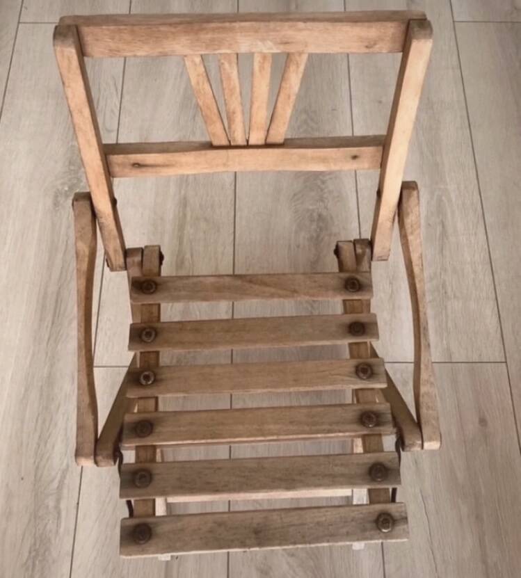 Foldable children's chair