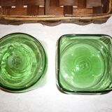 Rattan aperitif servant with 2 green glass ramekins