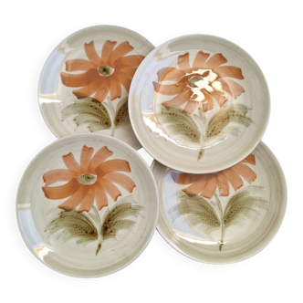 Dessert plates St Amand decorated with flowers