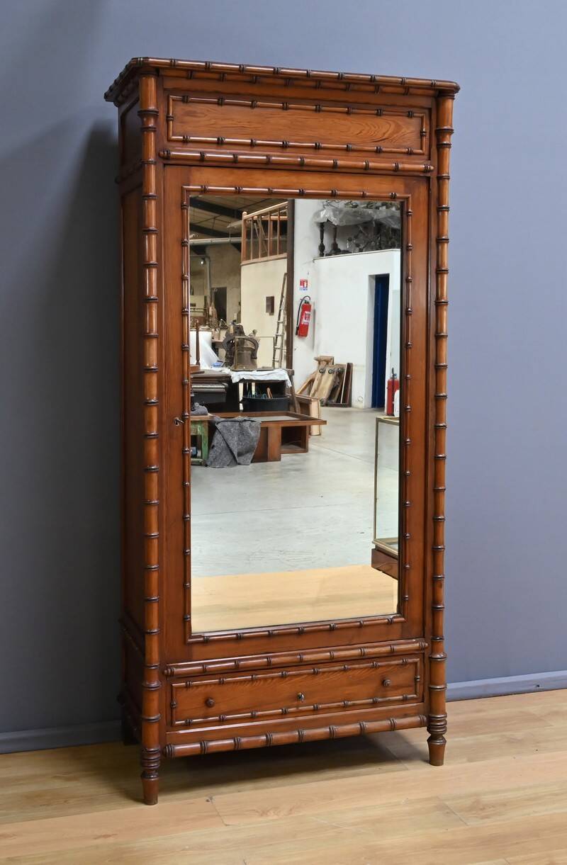 Armoire à Glace en Pitchpin esprit Bambou, Art Nouveau – Début XXème