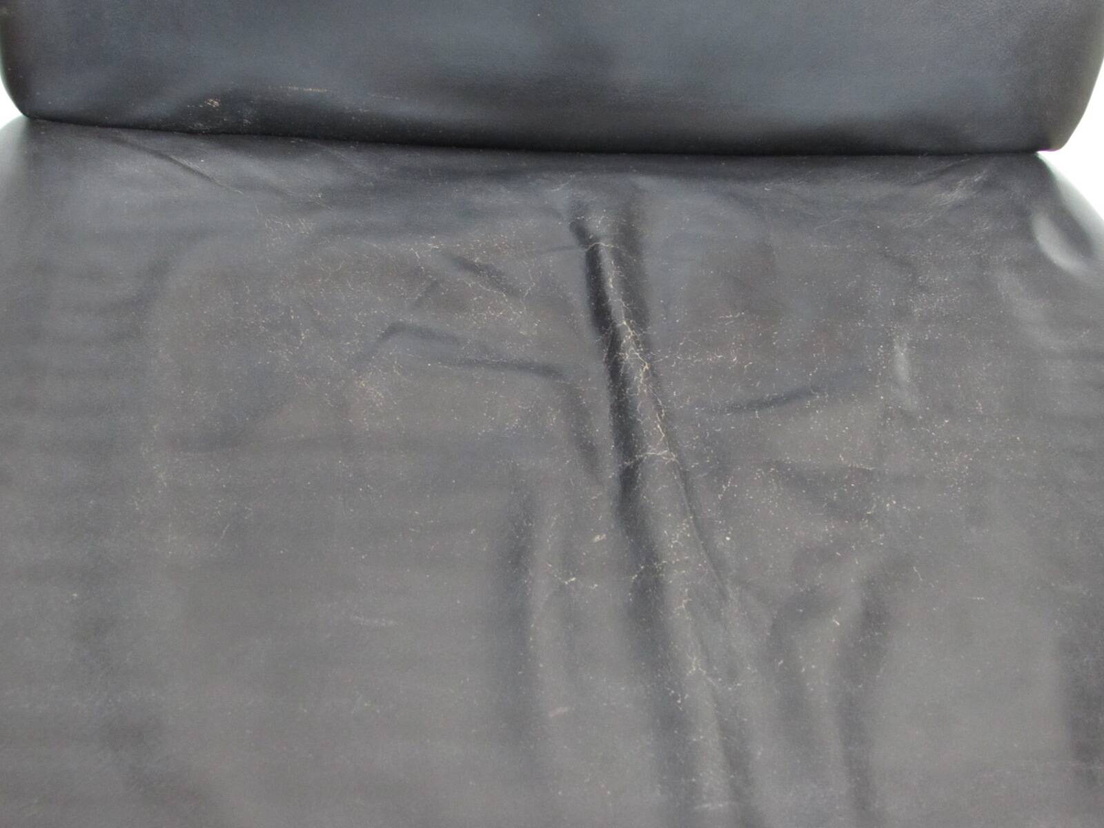 Finn Juhl model 192 in Teak, leather for France & Daverkosen