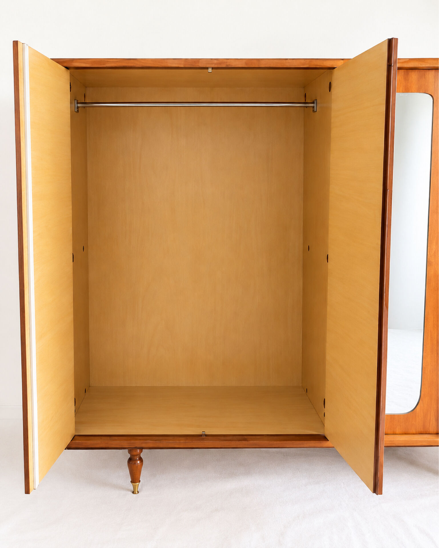 Vintage 4-door wardrobe with mirrors, geometric design – Art Deco style