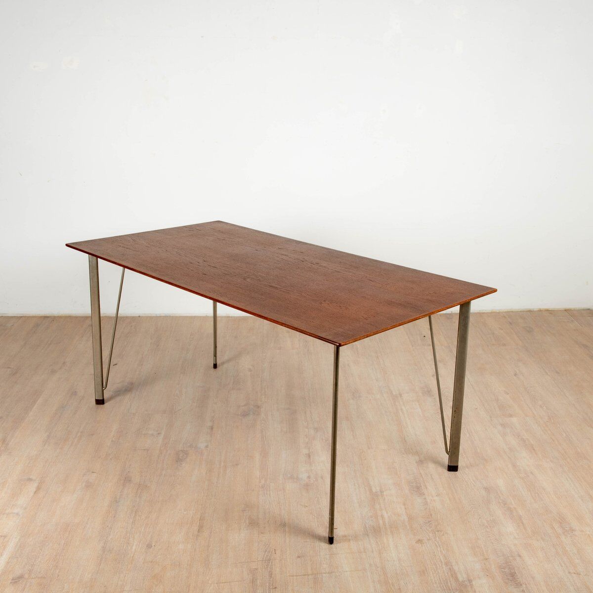 Model 3605 desk in teak for Fritz Hansen, 1960