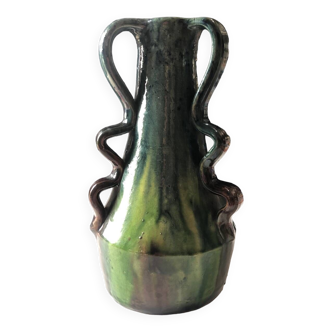 Vase with wavy handles in handcrafted Flemish stoneware