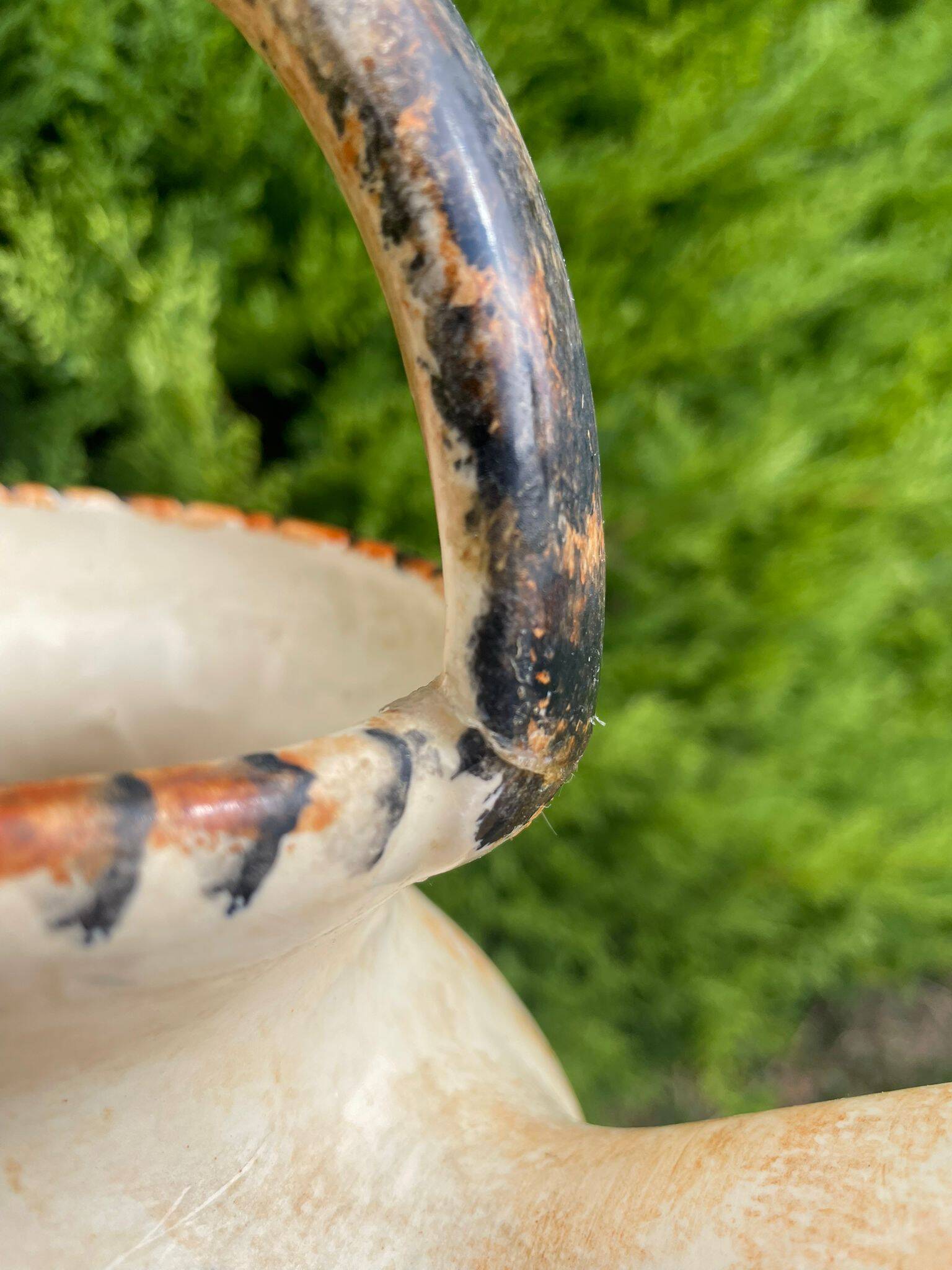 Lascaux prehistoric decorative pottery by Bruno Dose