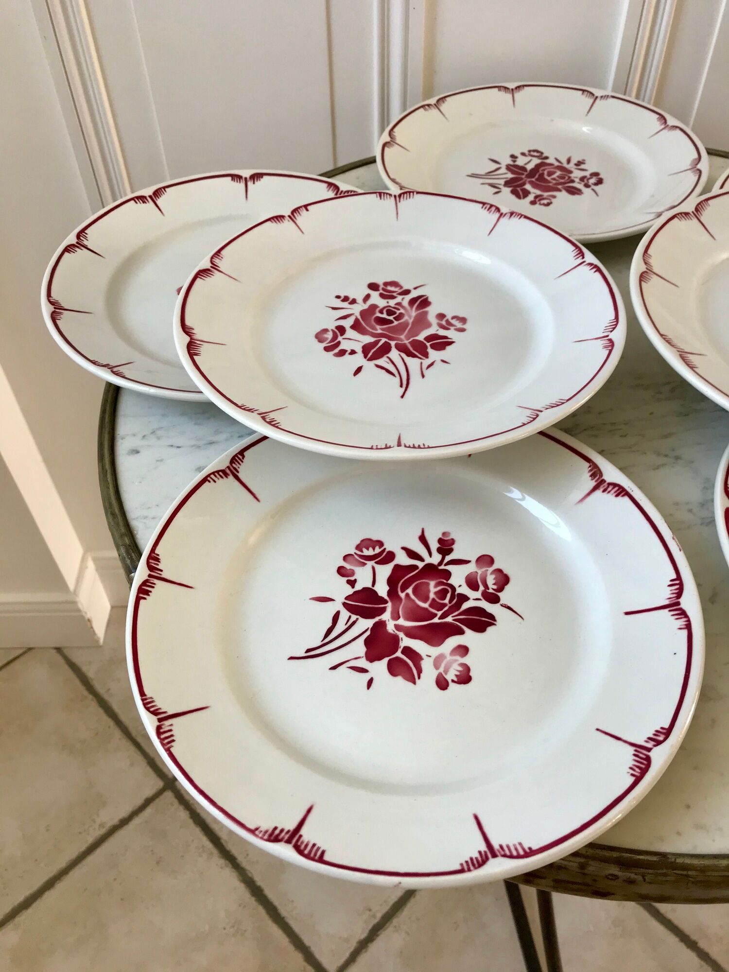 set of 7 flat plates FB Badonviller pinks years 30-40