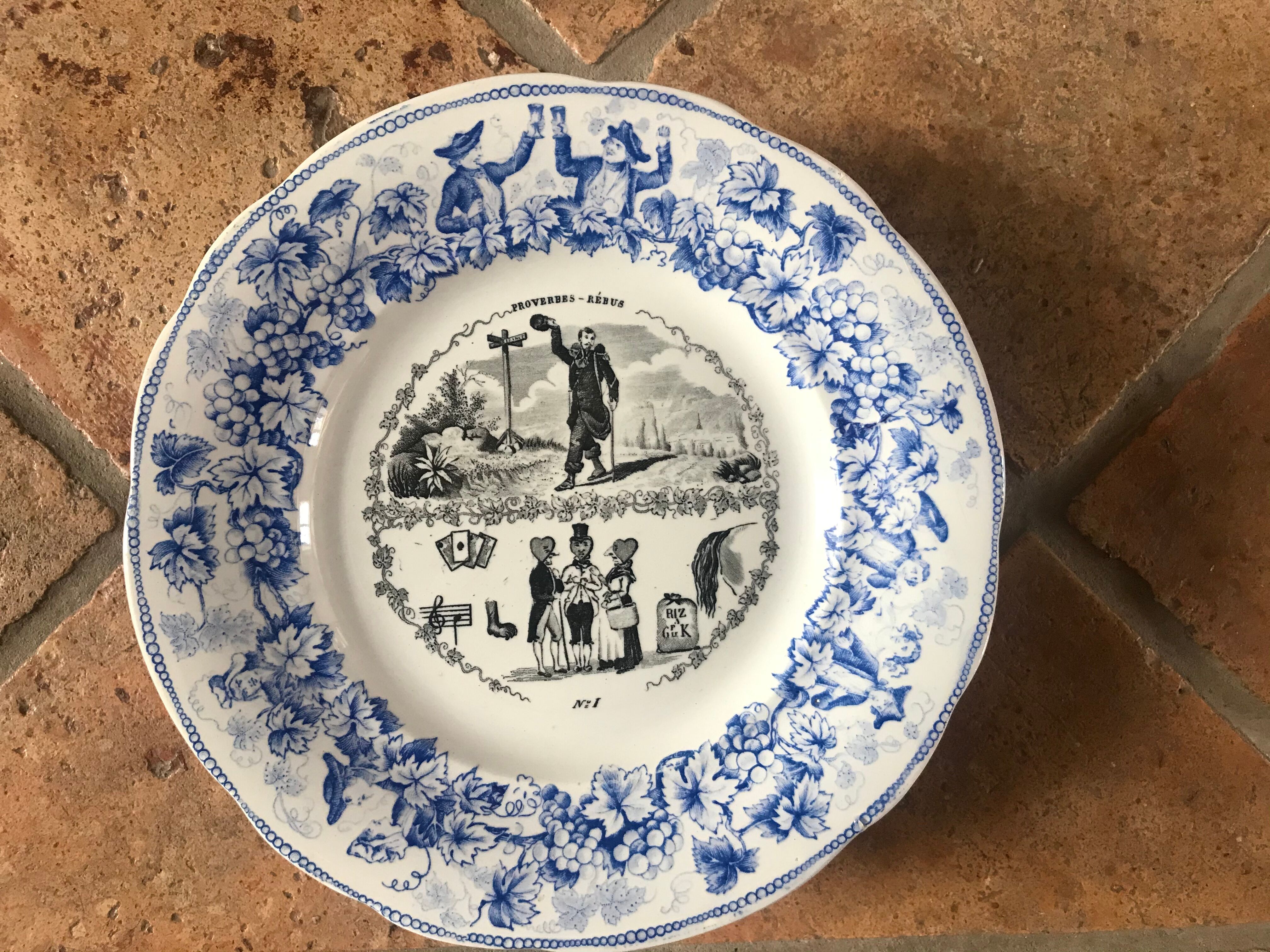 Series of 12 dessert plates