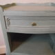 Paire de chevets de style Louis xv peints