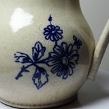 Fine earthenware pitcher with blue decoration, attributed to Saint-Uze, 19th century.