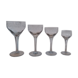 Service de 34 verres à pieds