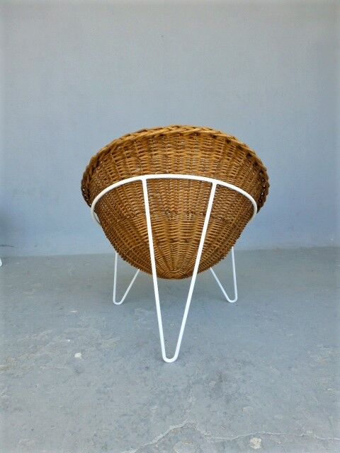 VINTAGE SALON IN RATTAN AND METAL. 1960