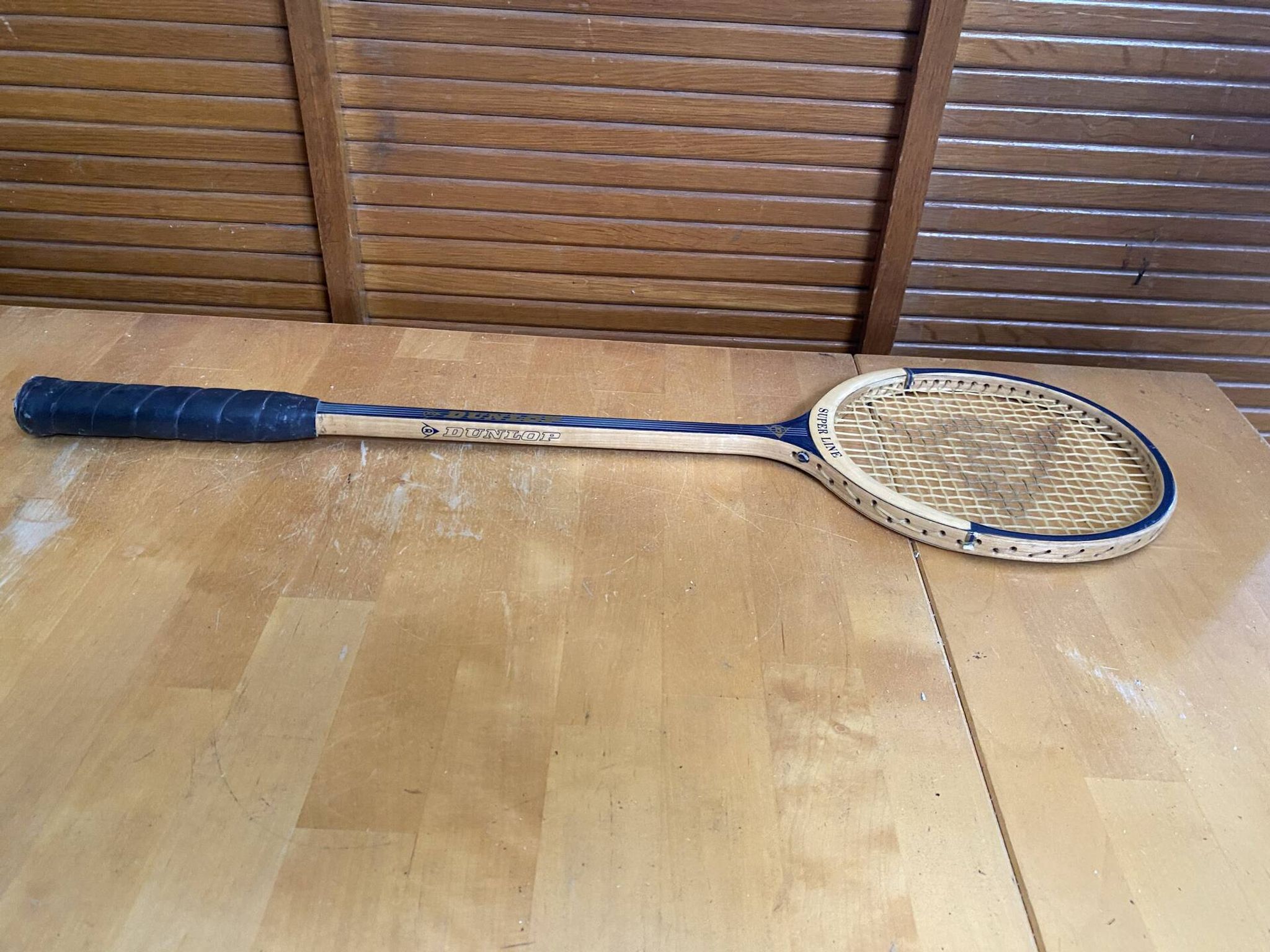 Vintage dunlop badminton racket wood + sports cover #e240
