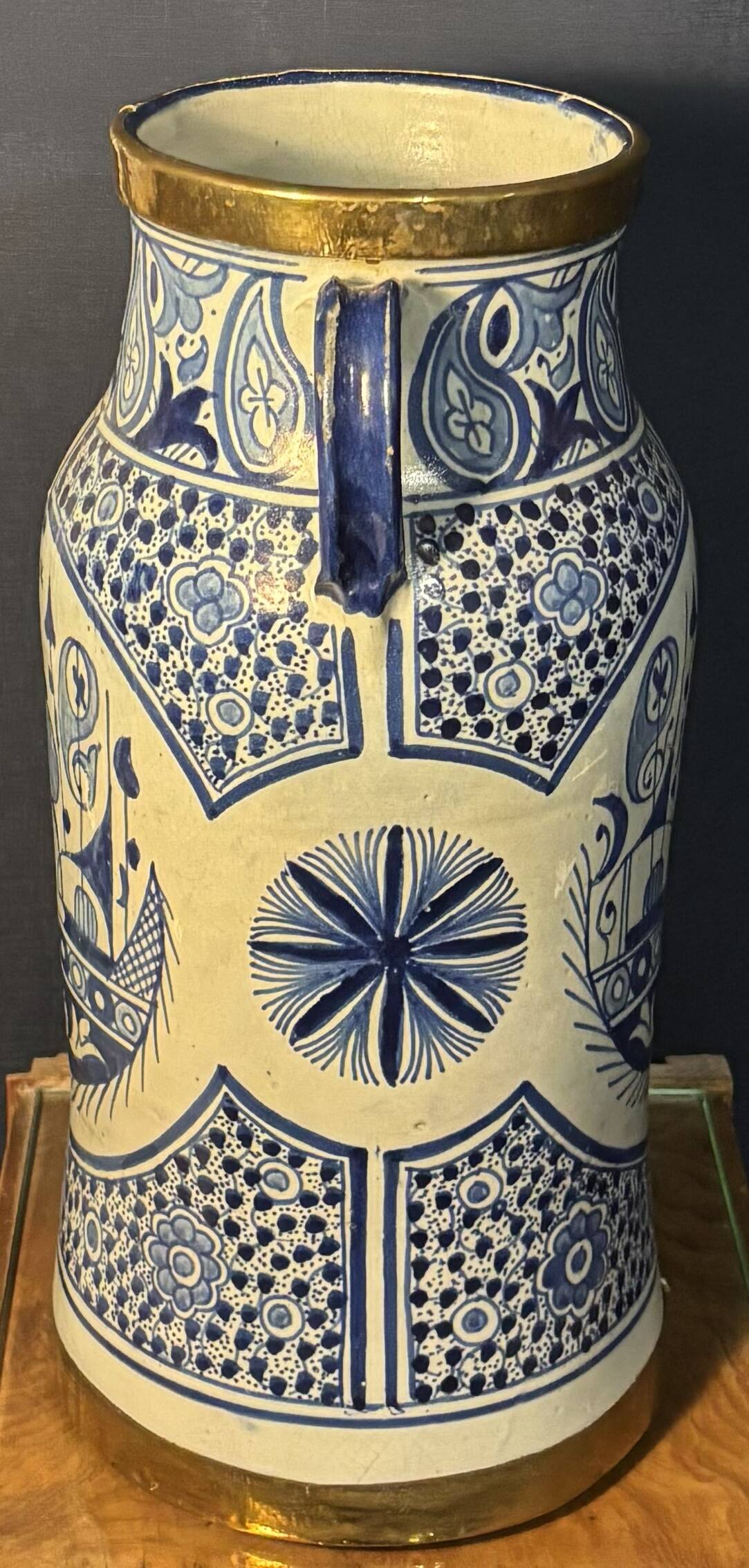 Vintage blue and white Chinese umbrella stand – 20th century H45cm