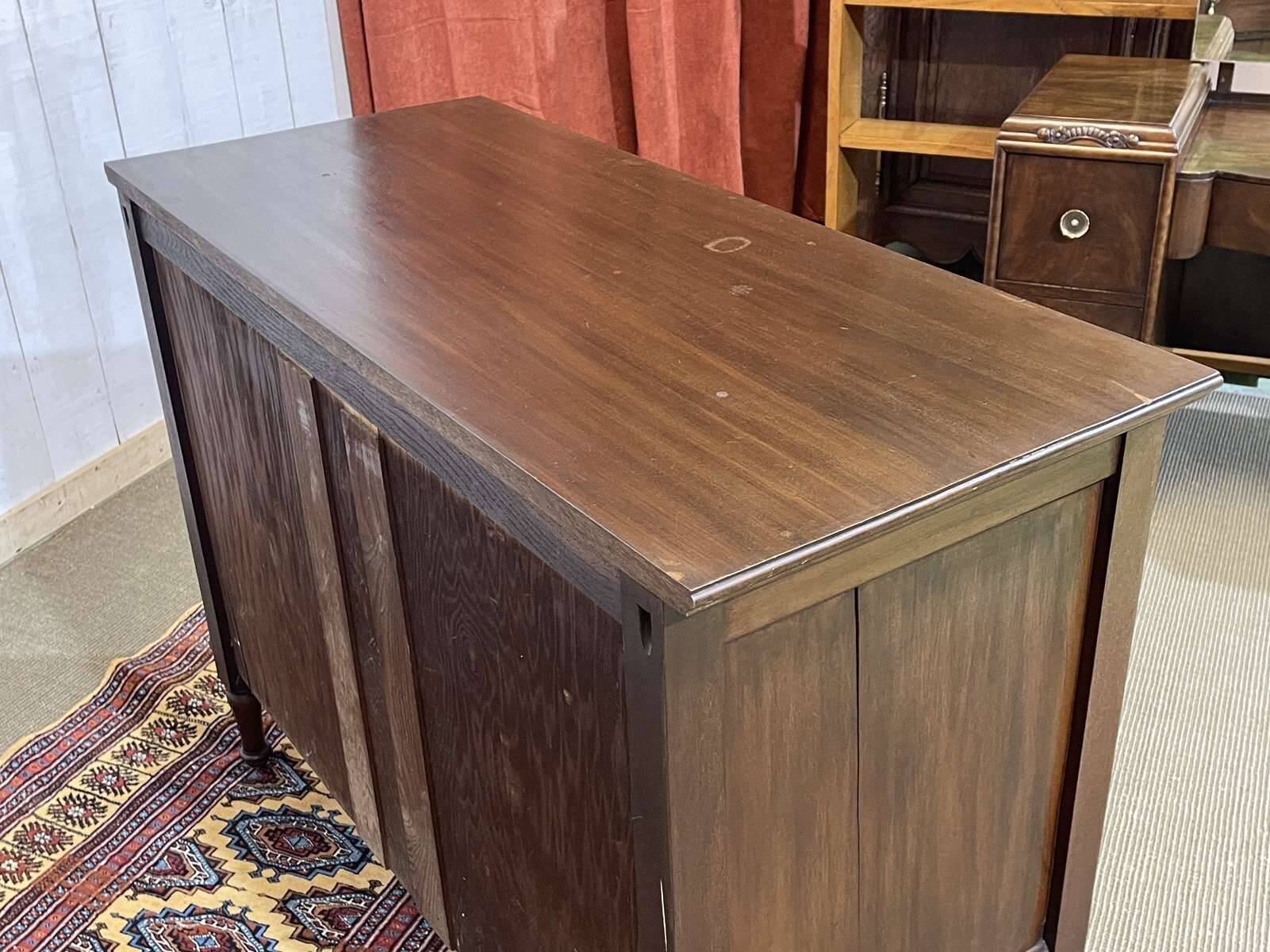 English mahogany commode from the 1930s.