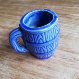 Small pot with handle imitation blue varnished barrel