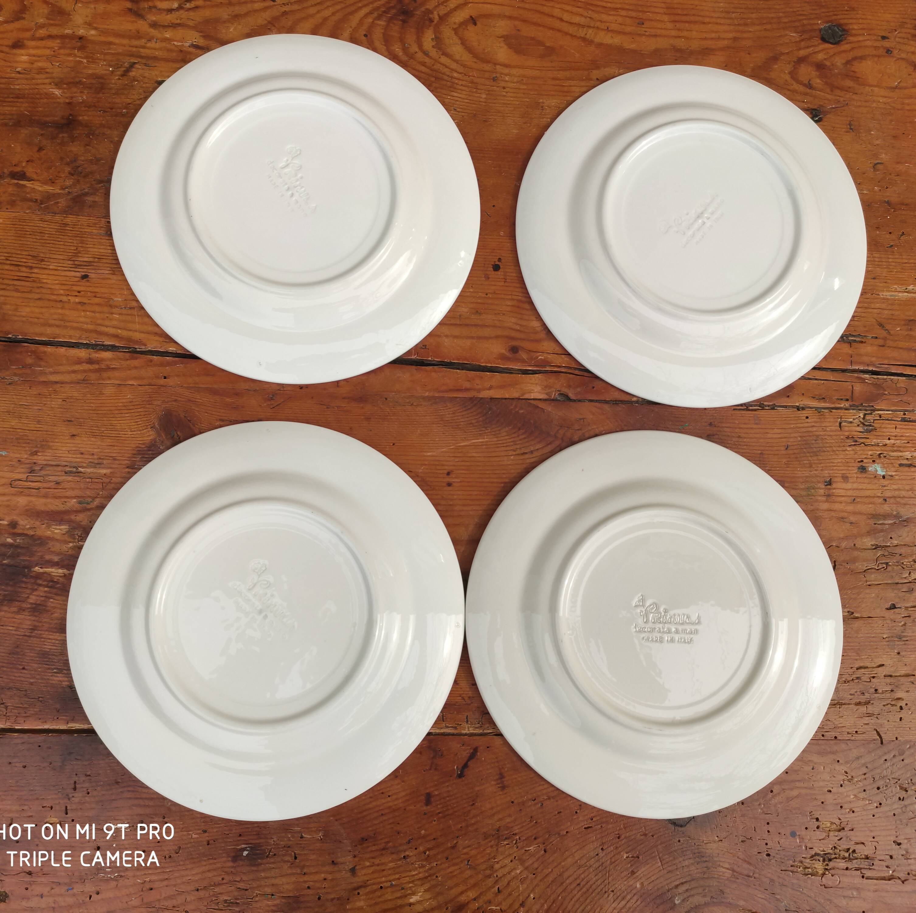 Lot of 4 old Italian plates
