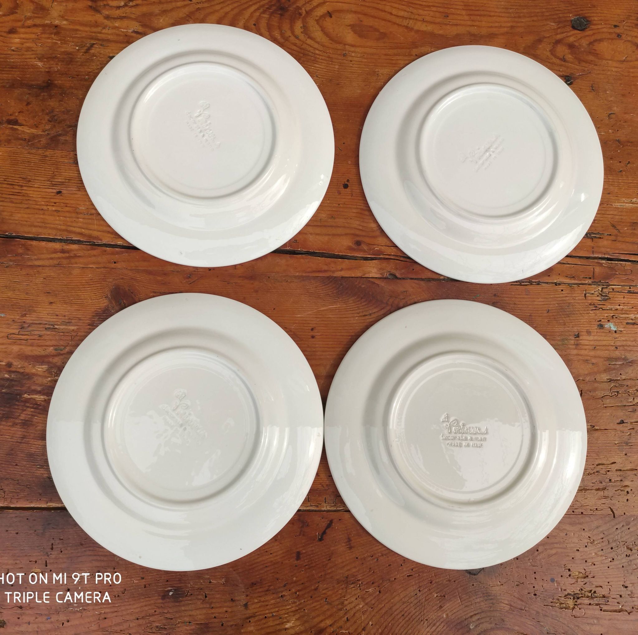Lot de 4 anciennes assiettes italiennes