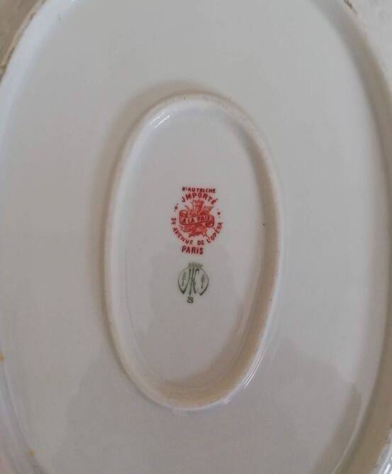 Plats de service anciens