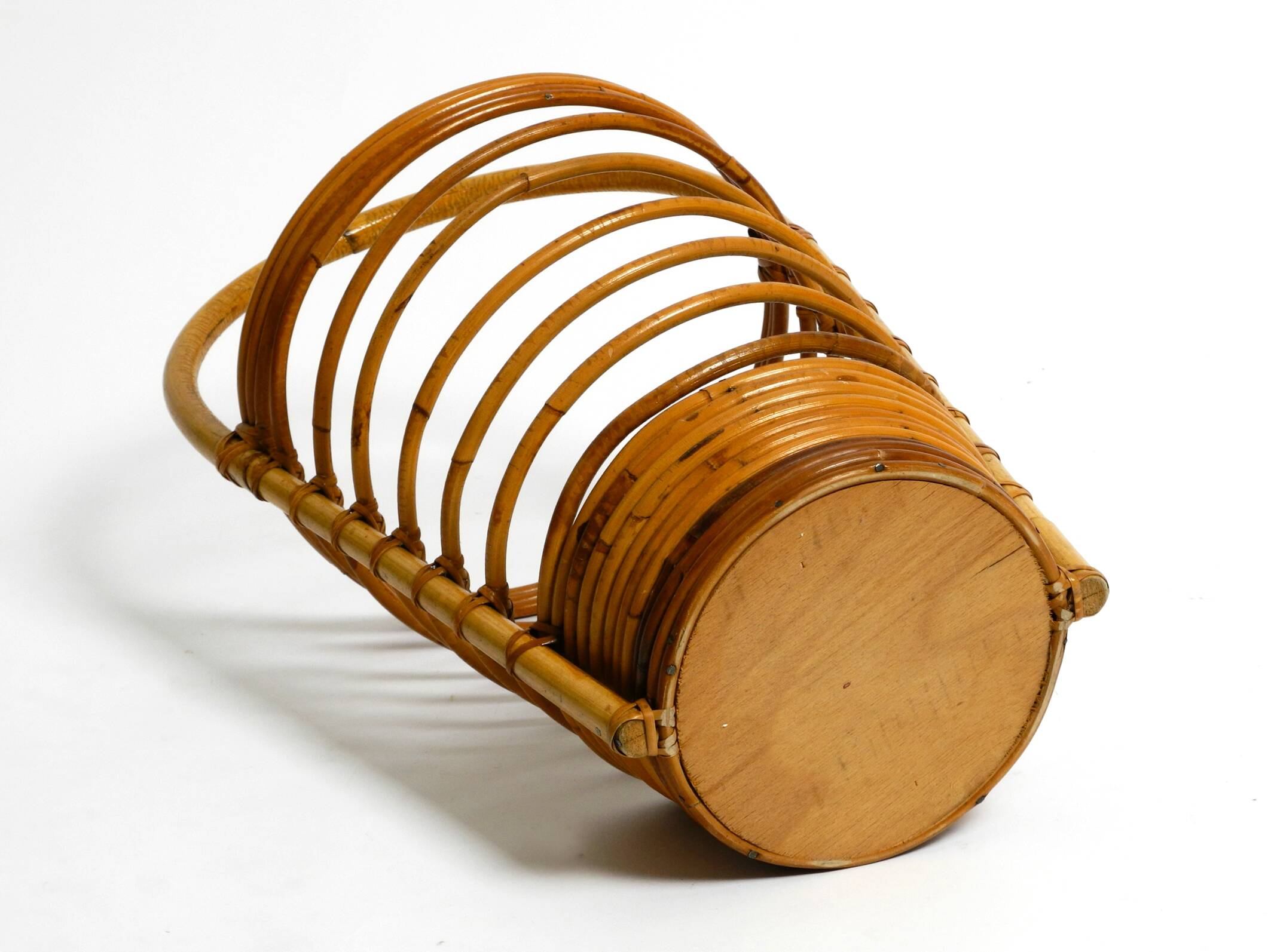 Beautiful rare Italian Mid Century modern bamboo umbrella stand in helix de